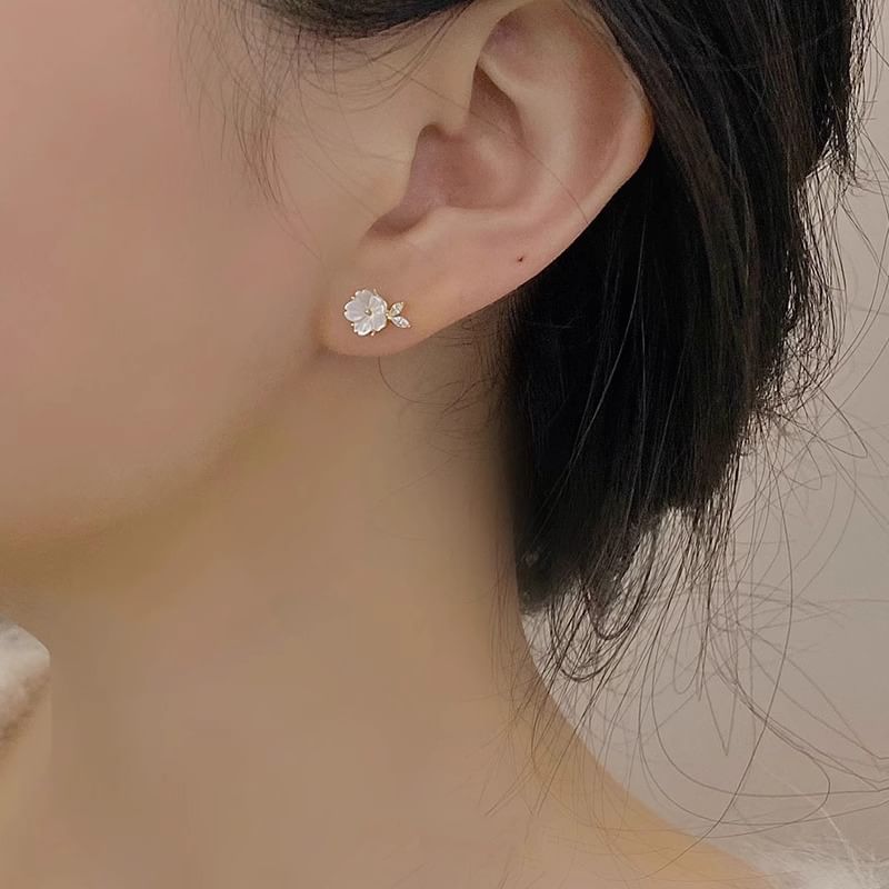 Flower Earring Stud