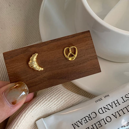 Stud Ear Pastry Metallic