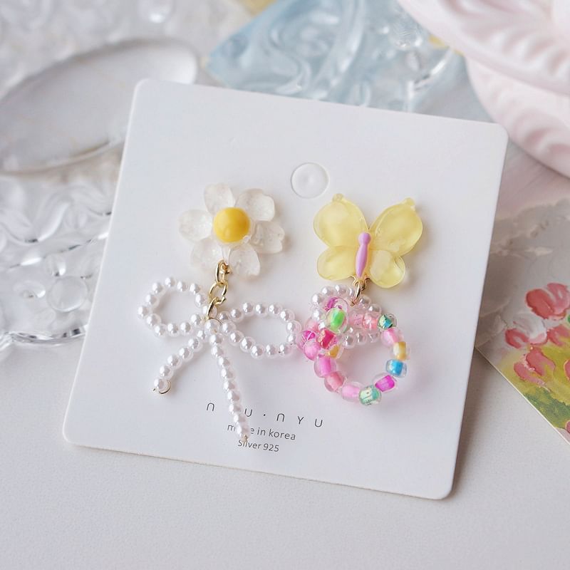 Drop Earring / On Flower Beaded Clip Asymmetrical