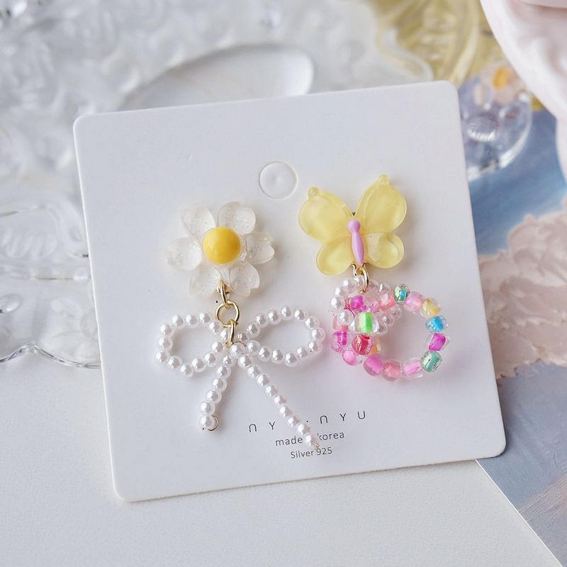 Drop Earring / On Flower Beaded Clip Asymmetrical