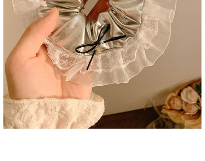 Scrunchie Trim Ruffle