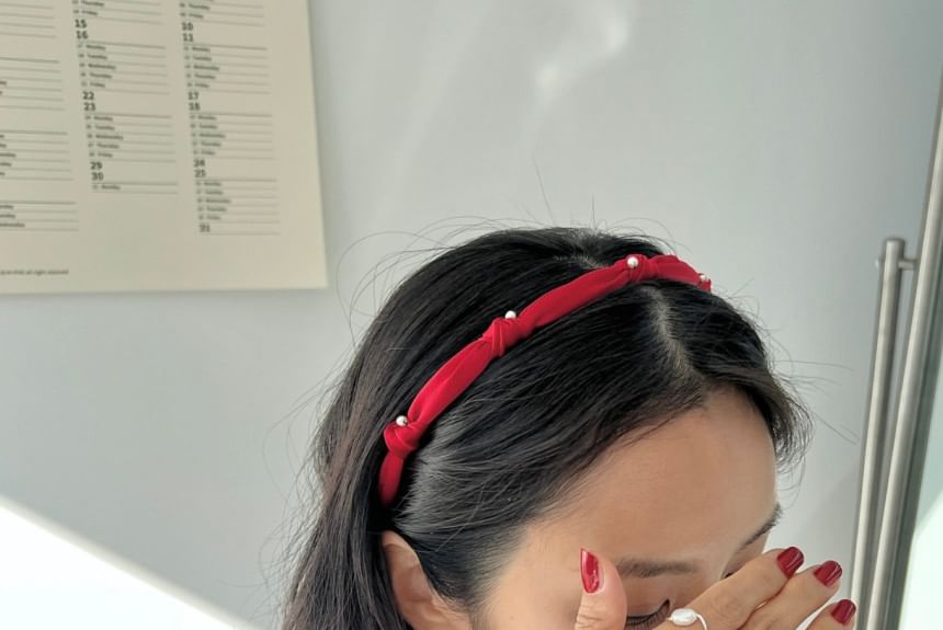 Faux Knot Pearl Headband