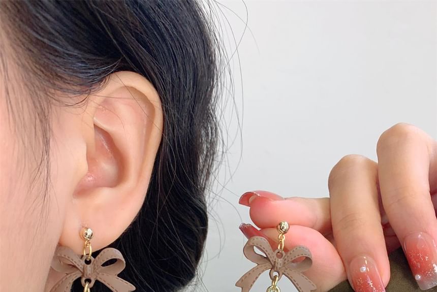 Bow Earring Clip-On Pom Pearl / Faux Drop