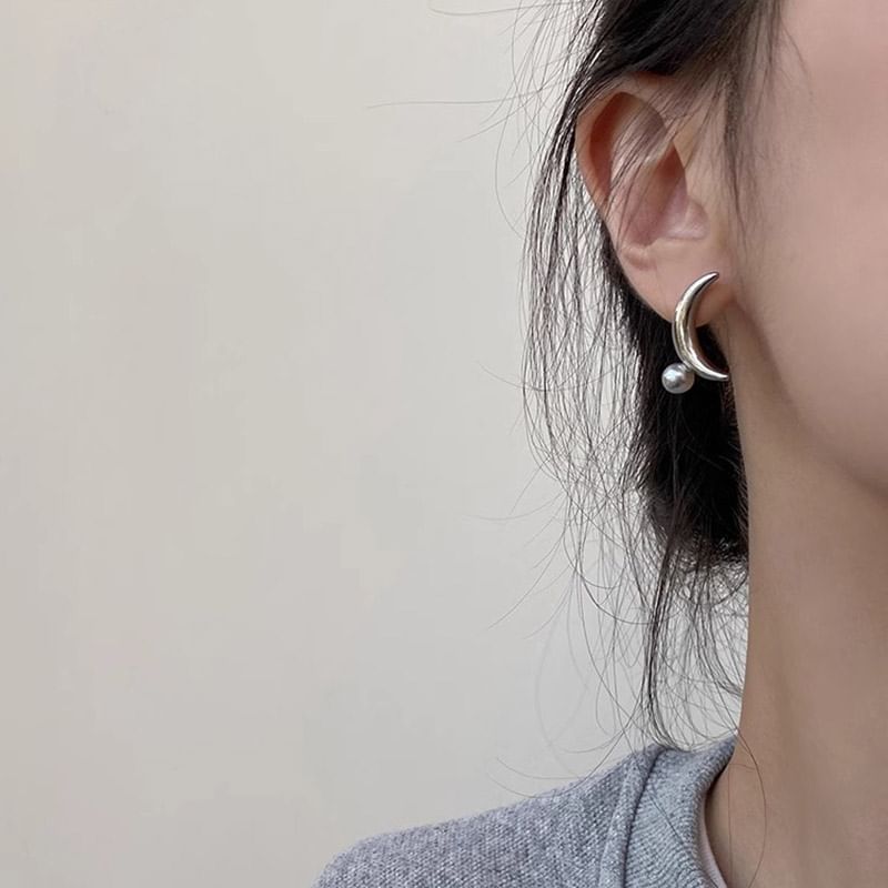 Silver Earring Pearl 925 Sterling Faux Stud Crescent