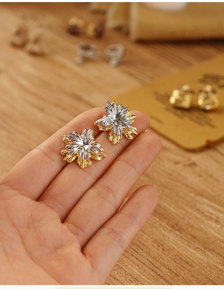 Jacket Alloy Floral Ear Cuff /