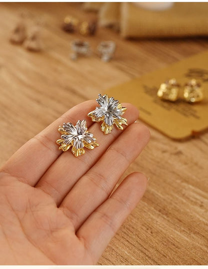 Jacket Alloy Floral Ear Cuff /