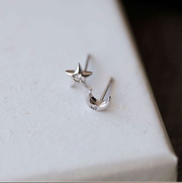Moon Asymmetrical S999 Rhinestone Earring Stud Silver Star