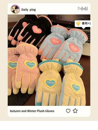 Gloves Heart Two Tone