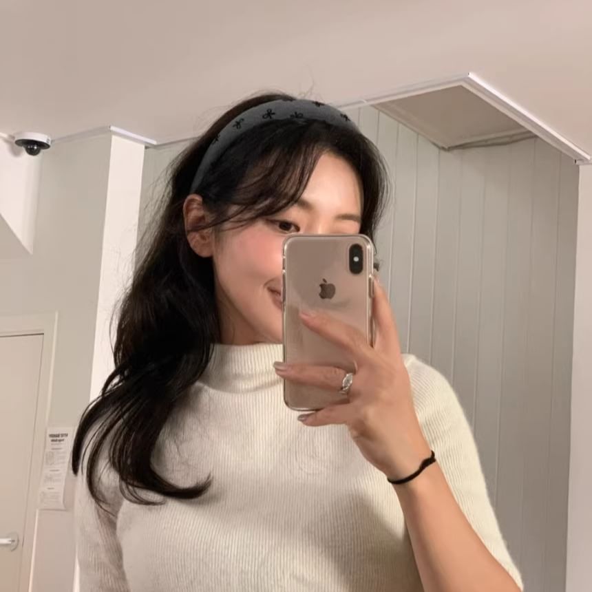 Embroidered Bow Headband Fabric