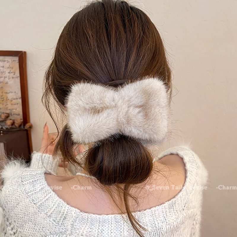Bow Claw Clip Hair Chenille