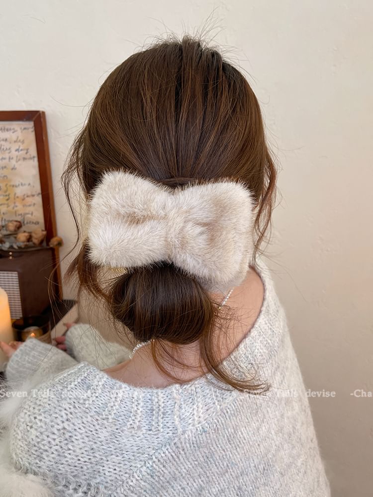 Bow Claw Clip Hair Chenille