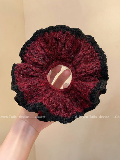 Trim Contrast Scrunchie Knit