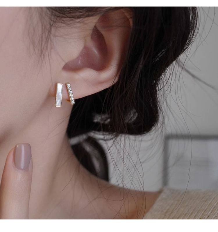 Stud Shell Rhinestone Earring Alloy