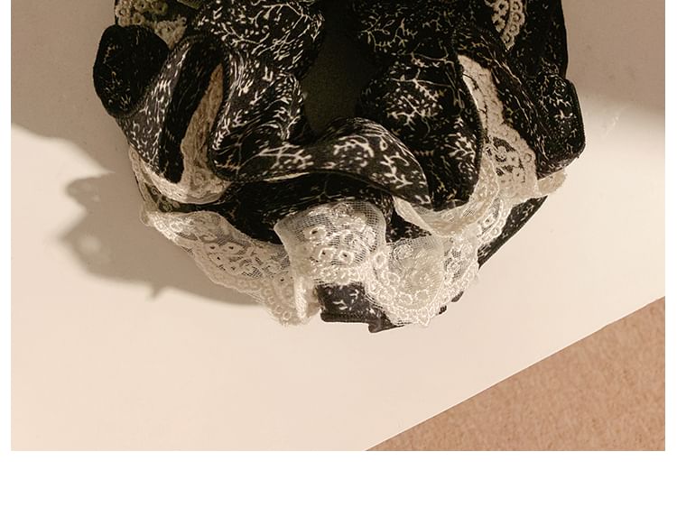 Trim Scrunchie Print Floral Lace
