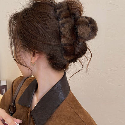 Faux Leopard Fur Hair Patterned Claw