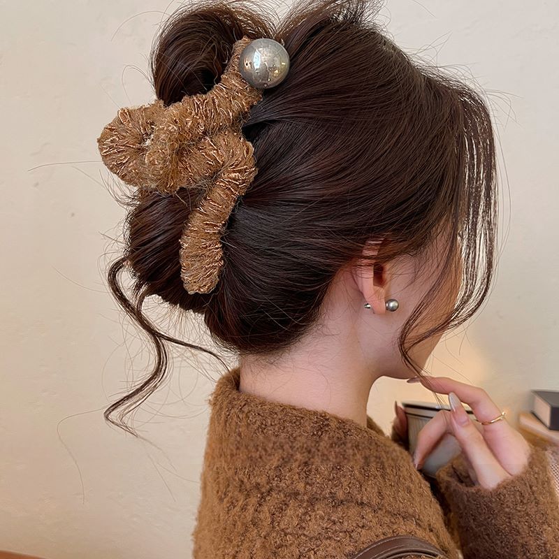 Claw Hair Faux Pearl Yarn