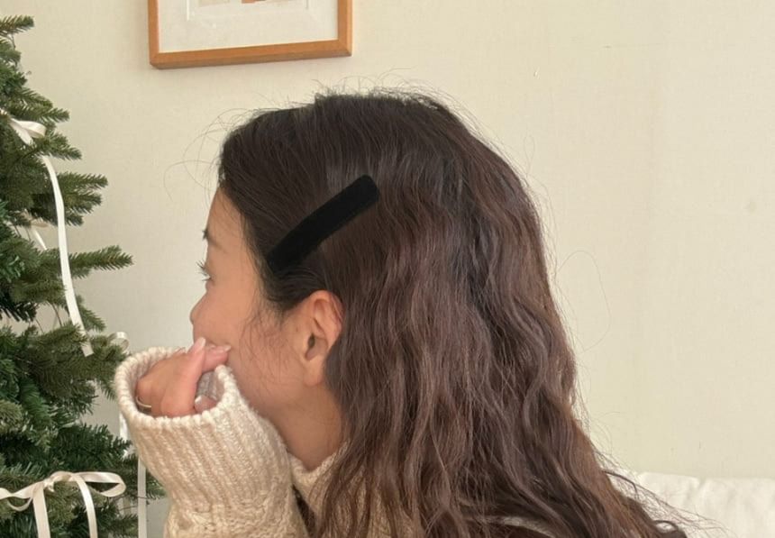 Velvet Plain Hair Clip