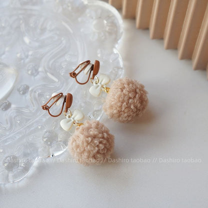 Drop / On Pom Heart Clip Earring