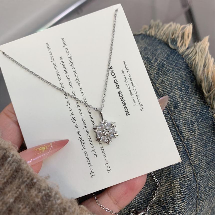 Rhinestone Snowflake Pendant Necklace