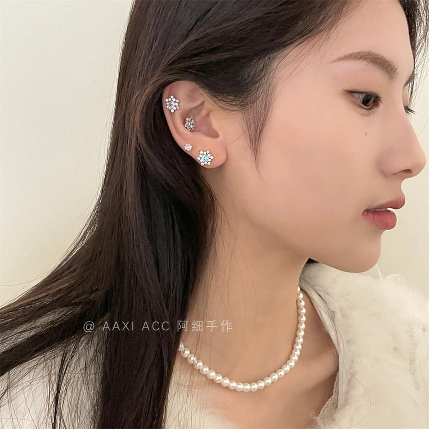 Rhinestone Snowflake Stud Earring