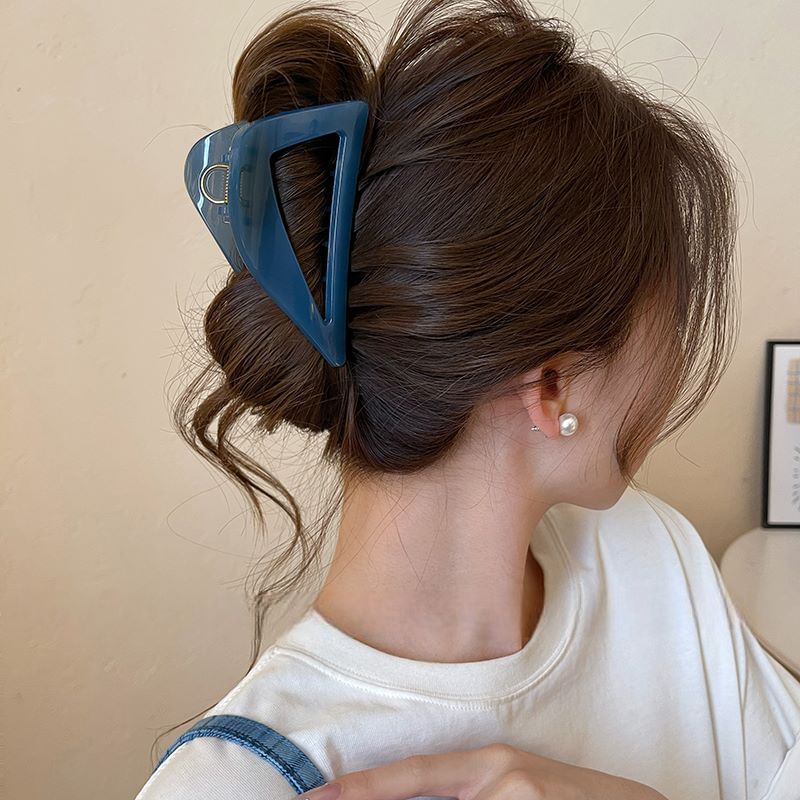 Claw Triangle Acrylic Clip Hair