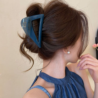 Claw Triangle Acrylic Clip Hair