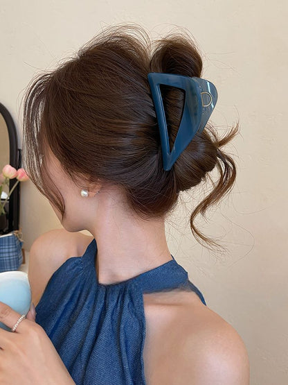 Claw Triangle Acrylic Clip Hair