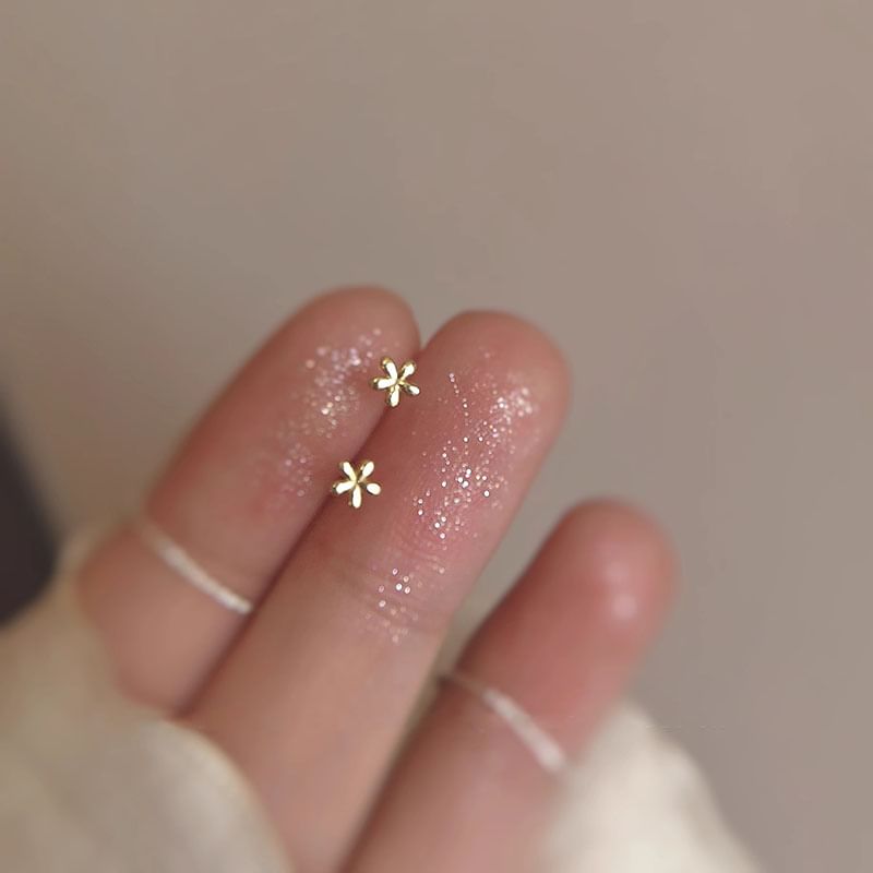 Stud Alloy Floral Earring