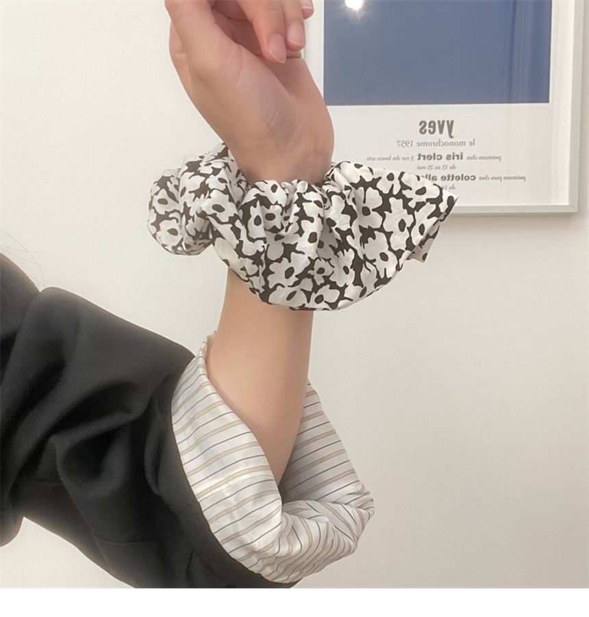 Scrunchie Print Floral