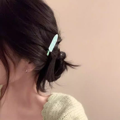 2: Set Clip of Hair Patterned Acrylic