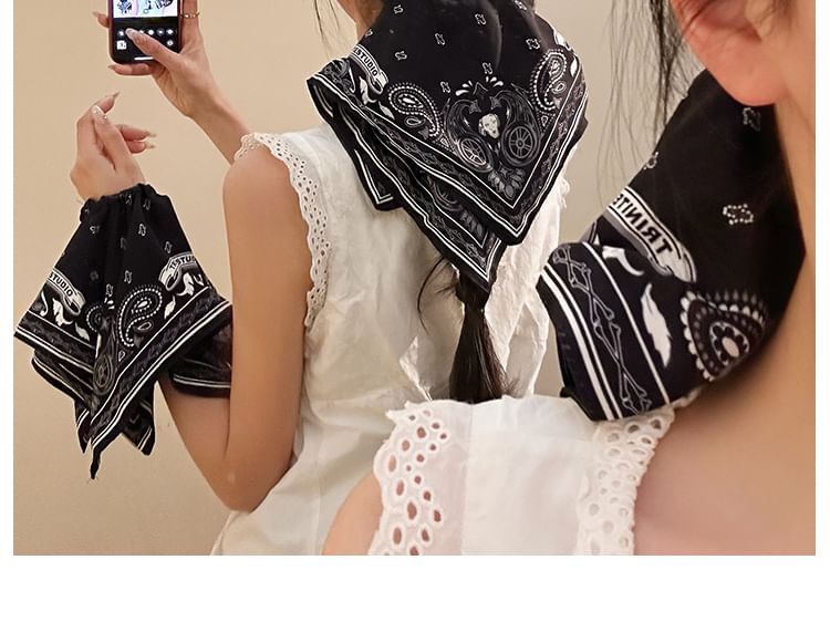 Print Paisley Square Scrunchie