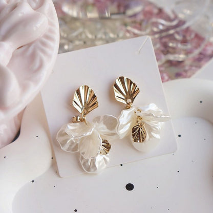 Shell Drop Fringed Earring Clip-On /
