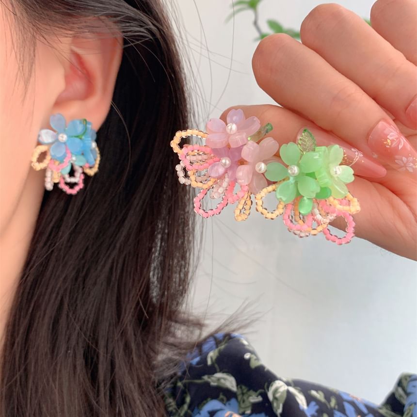 Clip-On Faux / Flower Beaded Stud Pearl Earring Ear