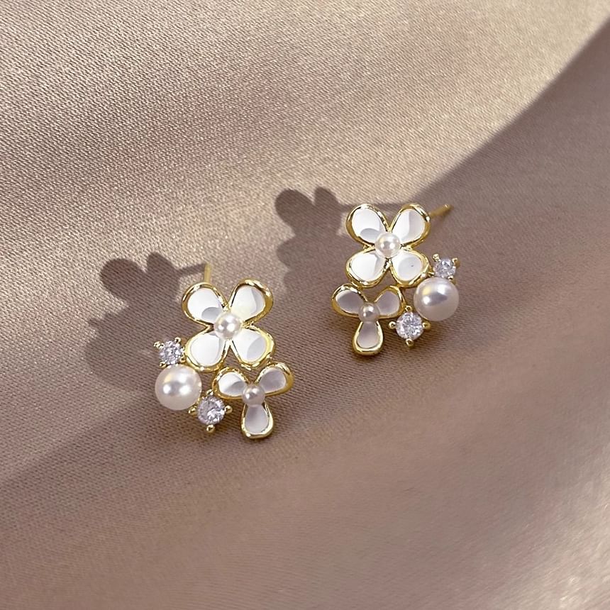 Pearl / Floral Faux Cuff Stud Ear Alloy Earring