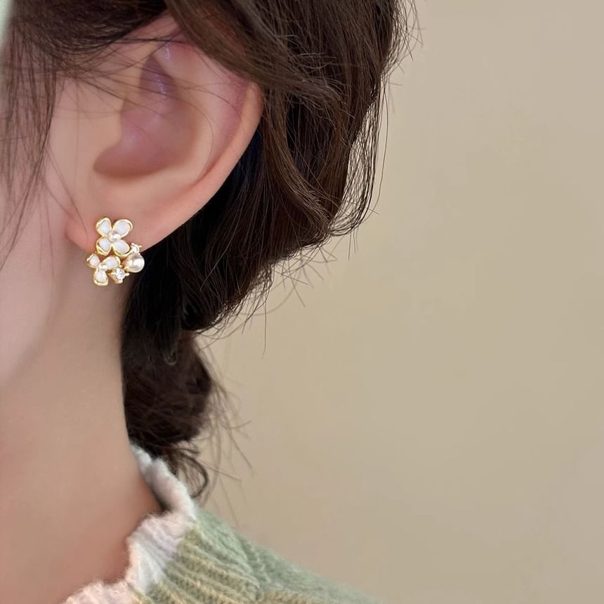 Pearl / Floral Faux Cuff Stud Ear Alloy Earring