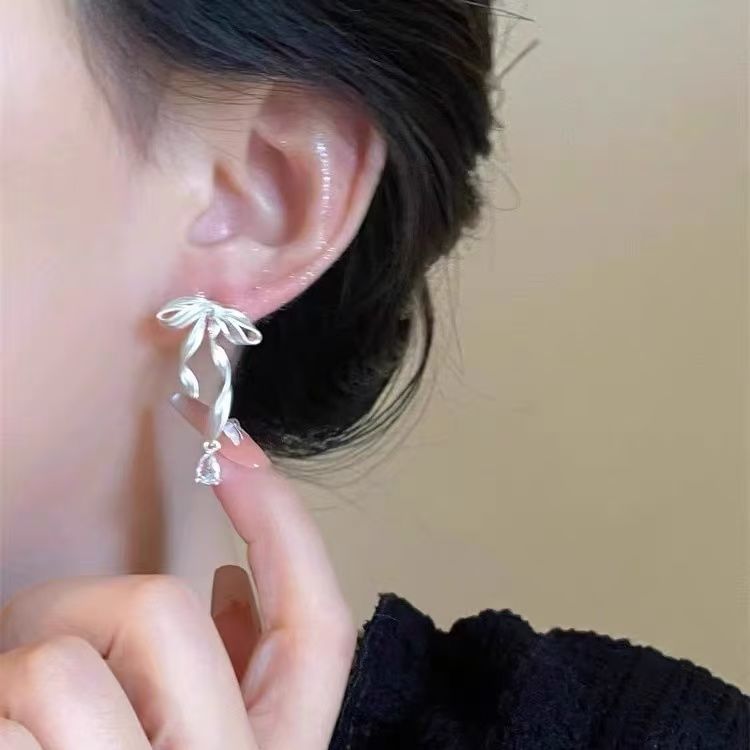 Cuff Ear Bow Alloy