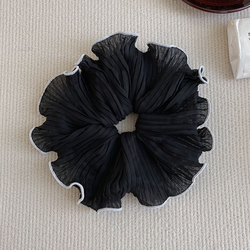 Trim Scrunchie Contrast
