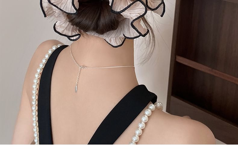 Trim Scrunchie Contrast