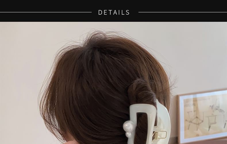 Acrylic Pearl Faux Hair Claw