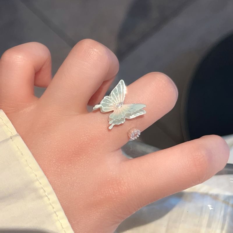 Butterfly Ring Open