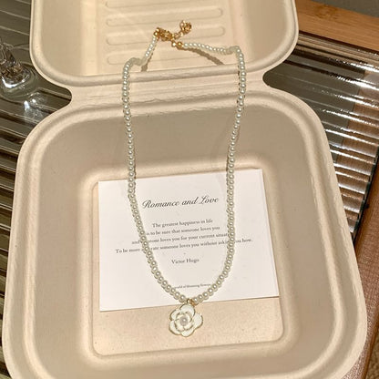 Flower Pendant Necklace