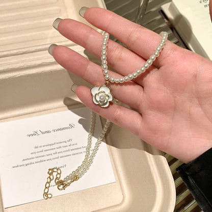 Flower Pendant Necklace