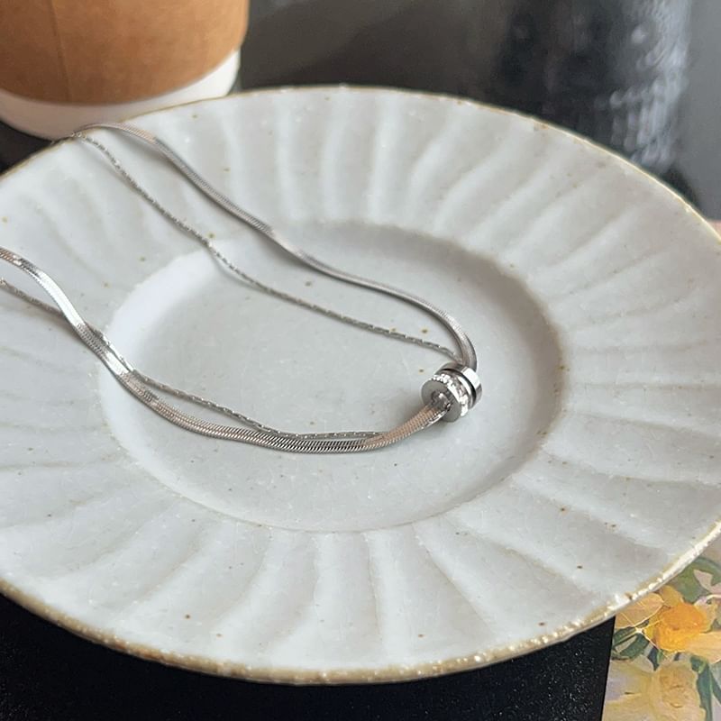 Snake Necklace Chain Pendant Circle