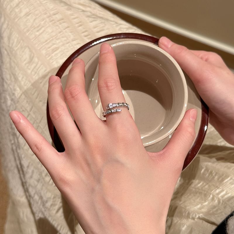 Rhinestone Snake Open Ring