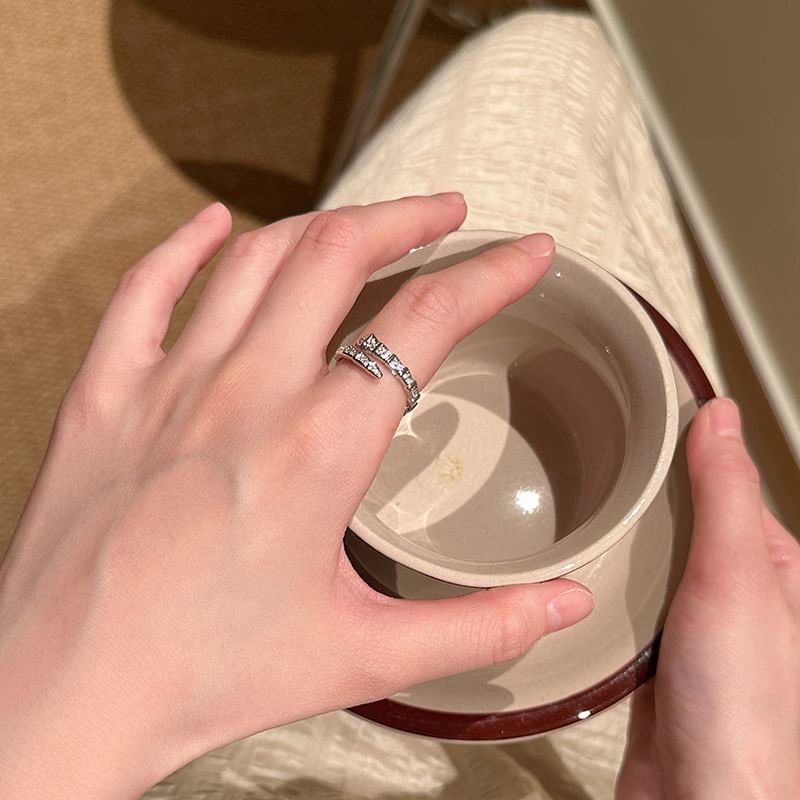 Rhinestone Snake Open Ring