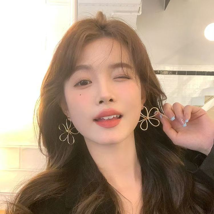 Earring Alloy Wirework Floral Stud