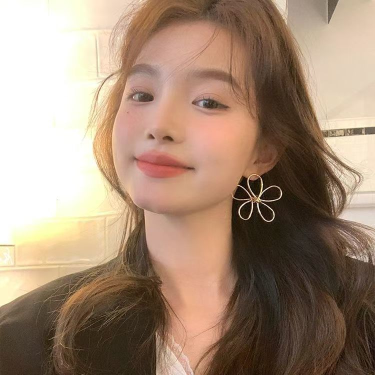 Earring Alloy Wirework Floral Stud