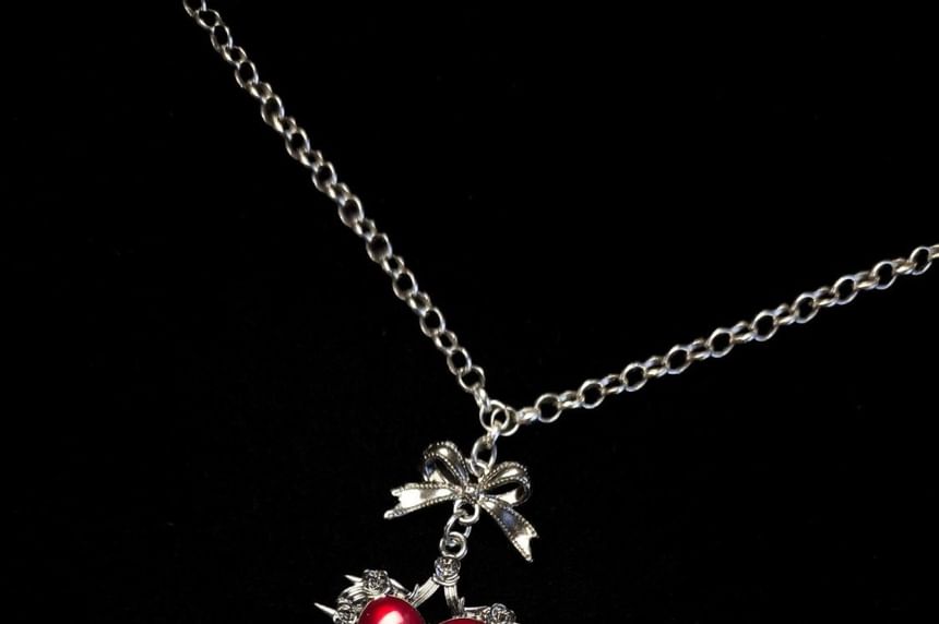 Alloy Necklace Heart Pendant Cross