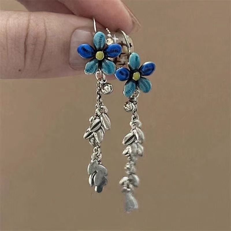 Alloy Floral Dangle Earring