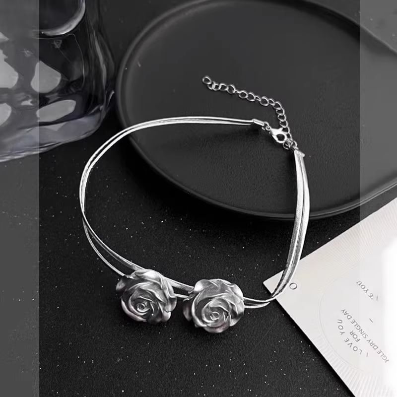 Choker Rose Faux Metallic Leather